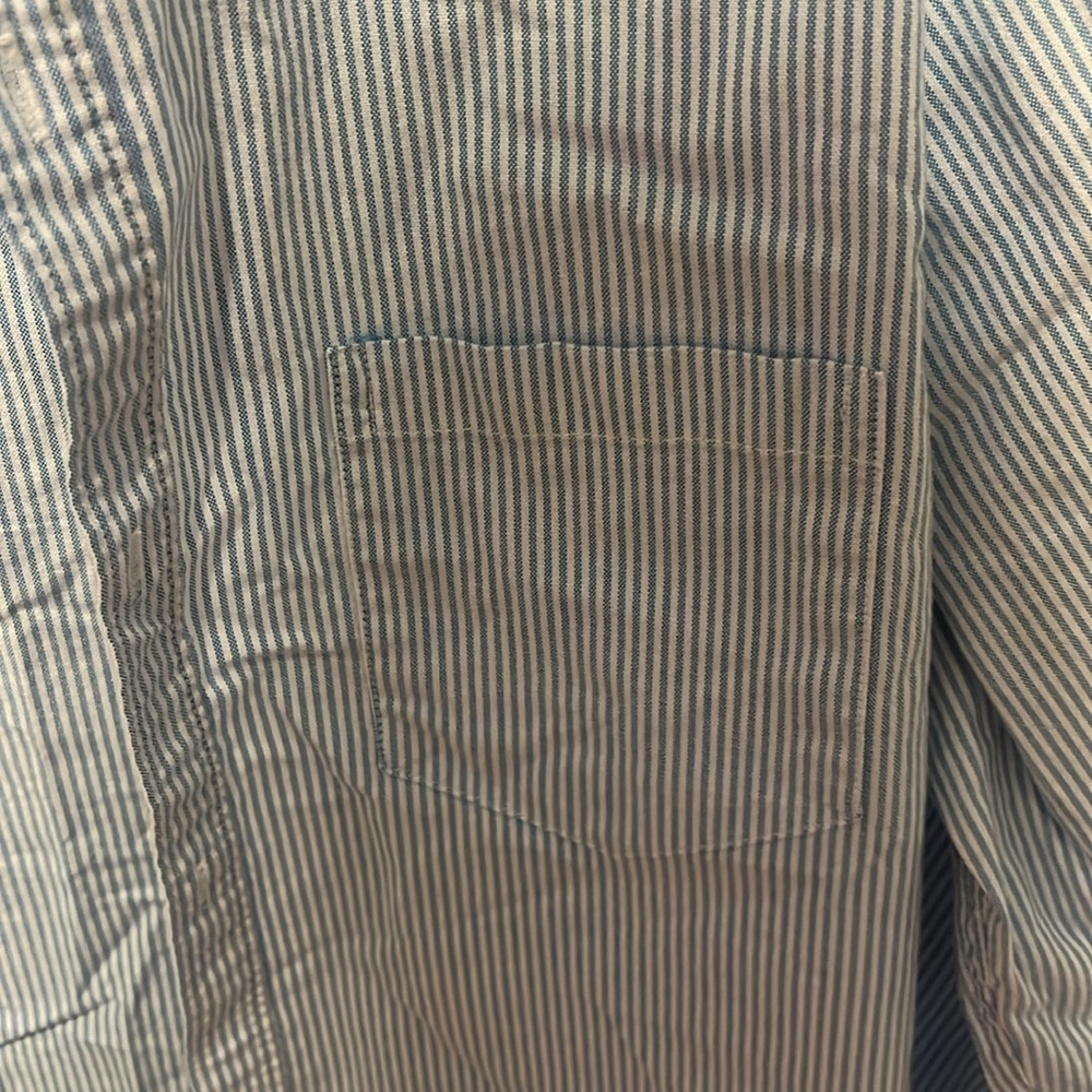 Button down! - Picture 5 of 6